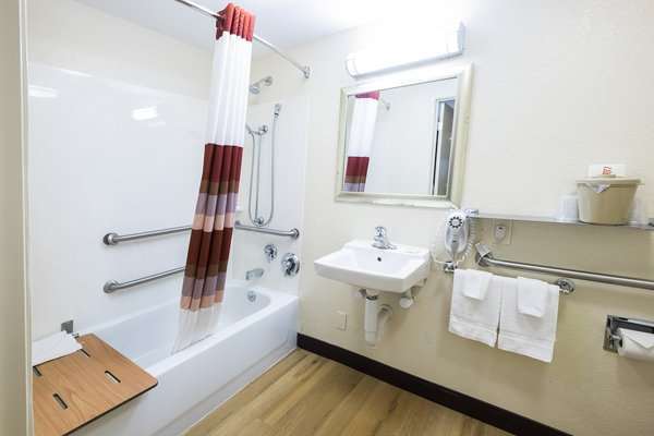 Red Roof Inn Cincinnati East - Beechmont Cherry Grove Oda fotoğraf