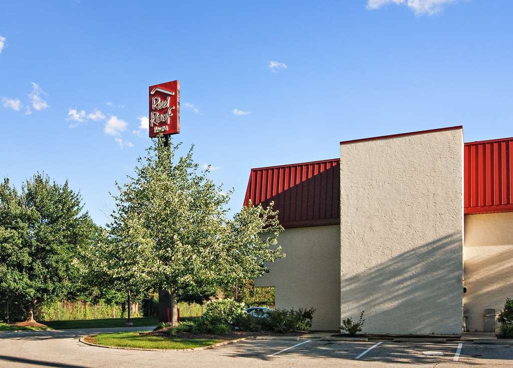 Red Roof Inn Cincinnati East - Beechmont Cherry Grove Dış mekan fotoğraf